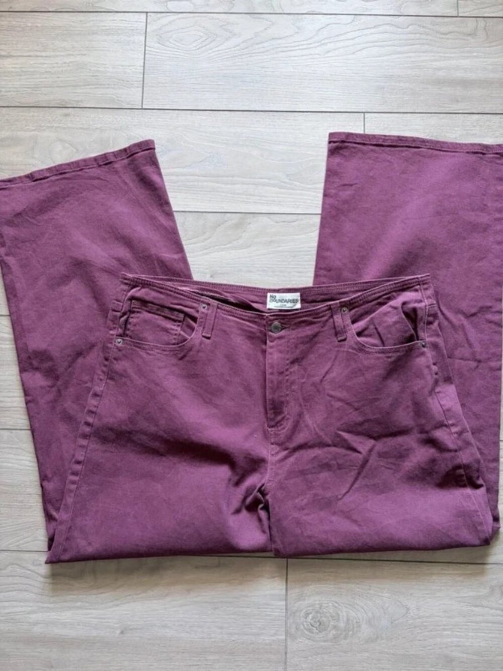 Women’s No Boundaries Baggy Leg Maroon Pants Size XL